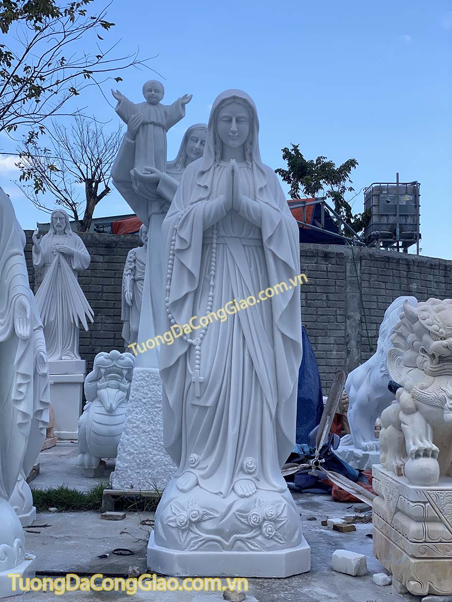 tượng đức mẹ maria bằng đá